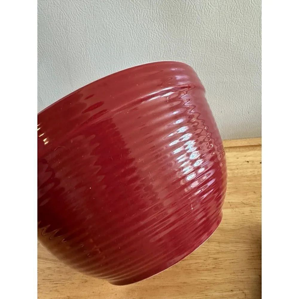 Crofton 2.43 qt Red Bowl